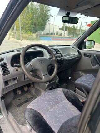 Nissan Terrano II 1999