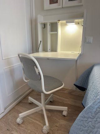 Conjunto de escritorio plegable y silla ikea niño