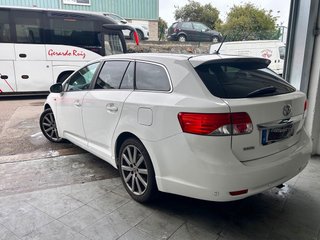 Toyota Avensis 2013
