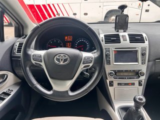 Toyota Avensis 2013