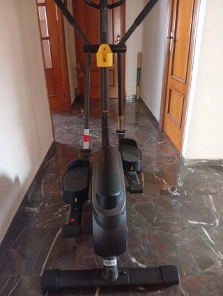 Elíptica Domyos 500/07 montada y nueva.