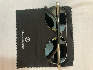 Gafas de sol Mercedes Benz aviador azules