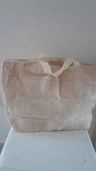 Borsa a spalla con fiori ricamati