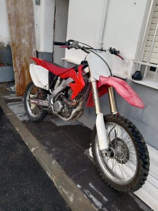Honda CRF Motocross/Enduro Roja y Blanca