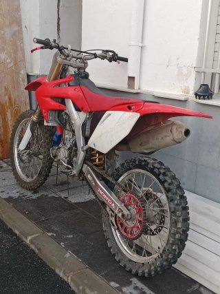 Honda CRF Motocross/Enduro Roja y Blanca