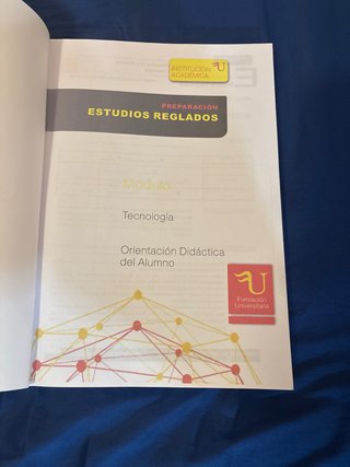 Libro de tecnología de universidad