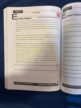 Libro de tecnología de universidad