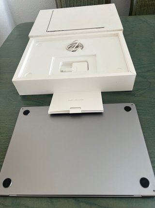 MacBook Air 15 M3 2025 a Estrenar