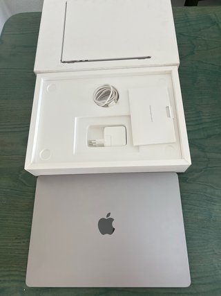 MacBook Air 15 M3 2025 a Estrenar