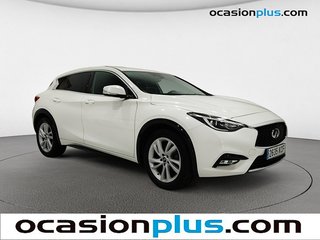 Infiniti Q30 1.6T Premium 90 kW (122 CV)