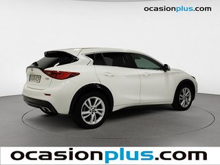 Infiniti Q30 1.6T Premium 90 kW (122 CV)