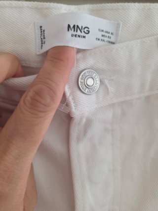 Falda mini vaquera blanca Mango