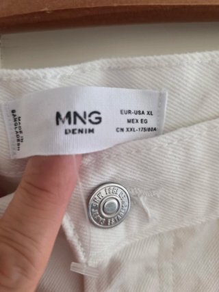 Falda mini vaquera blanca Mango
