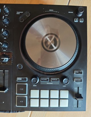 Native Instruments Traktor S2 MK3 + Maletín