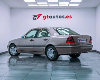 Mercedes Clase C C180 CLASSIC 122CV