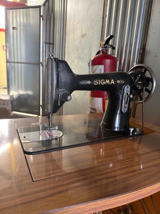 Máquina de coser Singer antigua