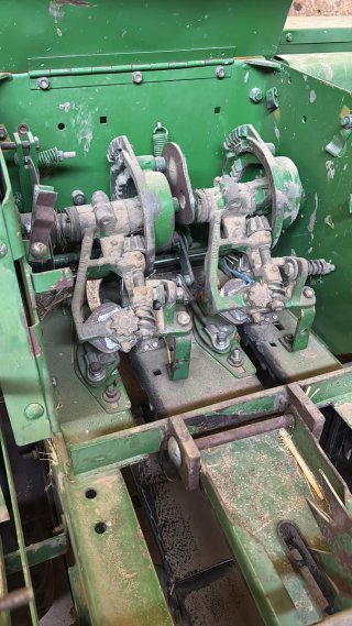 Empacadora JOHN DEERE 349