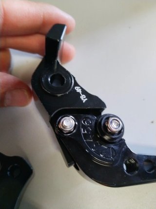 Manetas Husqvarna Nuda 900R Negras