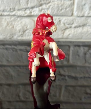 Statuina Papo Cavallo Re Riccardo Rosso Collezione