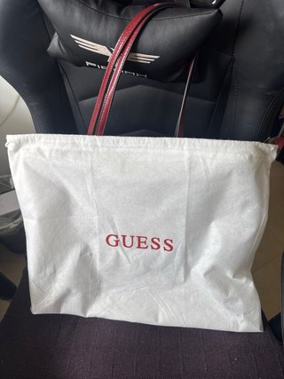 Bolso Guess Rojo Original sin apenas uso