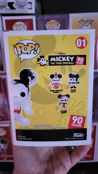 Funko Pop! Mickey Mouse DIY 01