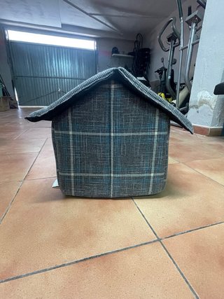 Caseta para perro pequeño o gato en muy buen estad