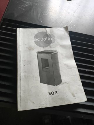 Estufa de pellets Equation EQ8