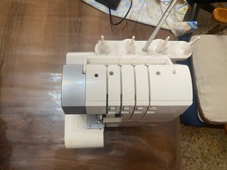 Remalladora Singer 14SH754