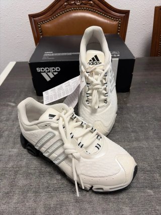 Adidas Megaride Talla 39 1/3 Zero Metal