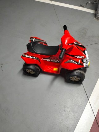 Moto Eléctrica Feber Racy Quad Infantil