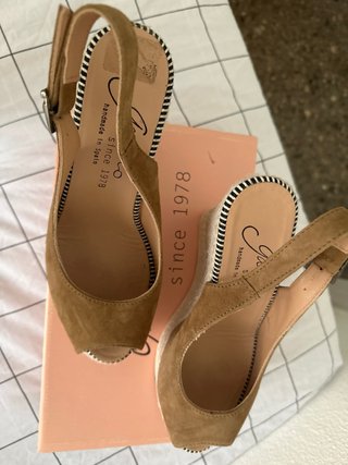 Cuñas Gaimo Piel Beige/Marrón