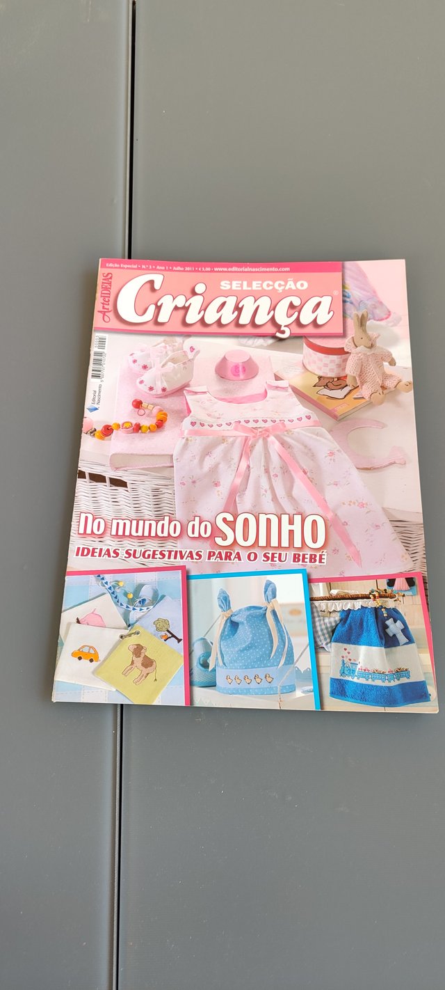 8 Revistas de lavores variados