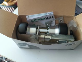 Cerradura Nova con pomo