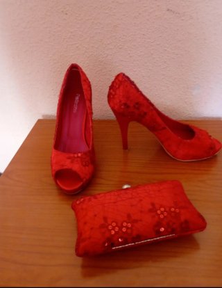 Conjunto zapatos y bolso fiesta rojo