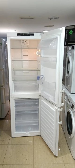NEVERA COMBI WHIRLPOOL NO FROST ENERGÍA A+
