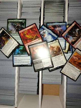 Scatola da 2kg di Carte Magic The Gathering rare