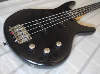Bajo Ibanez SoundGear