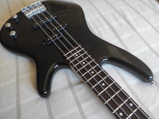 Bajo Ibanez SoundGear