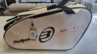 Paletero Bullpadel Blanco Tour