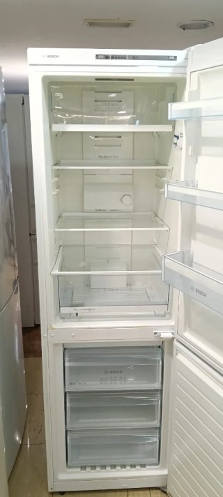 NEVERA COMBI BOSCH NO FROST ENERGÍA A+