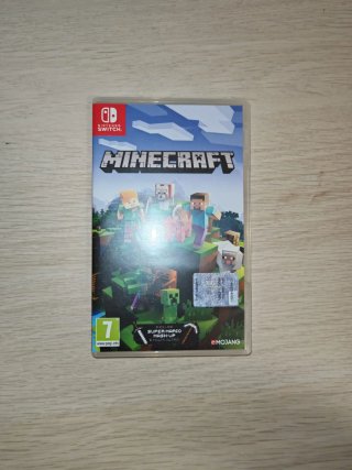 Nintendo Switch + 3 Giochi + Custodia