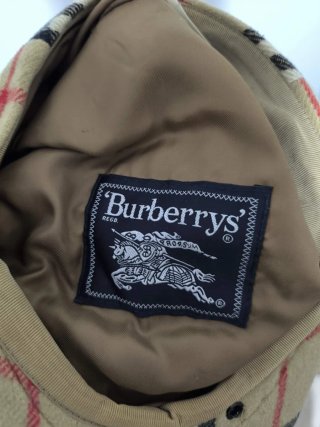 Boina Burberry Beige y Roja