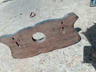 Percha madera y metal antigua