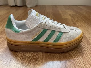 Adidas Gazelle Bold beige y verde