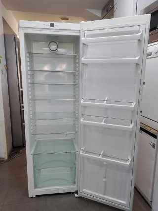 Nevera Liebherr blanca