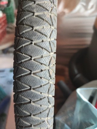 Cubierta Bici BMX 20x1.95