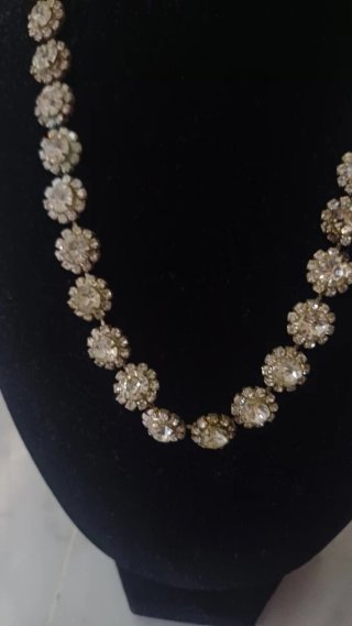 Collana vintage con strass