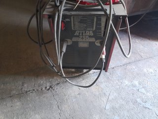 Soldadora Eléctrica Atlas 250