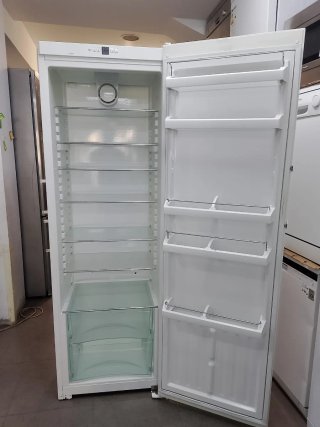 Nevera Liebherr blanca