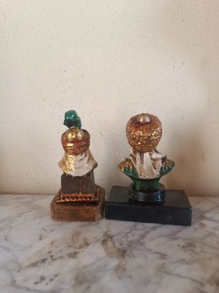 Bustos Moro y Cristiano con peana